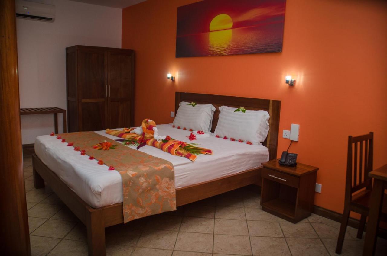 Sunset Reef Resort & Spa Pointe aux Piments Exterior foto