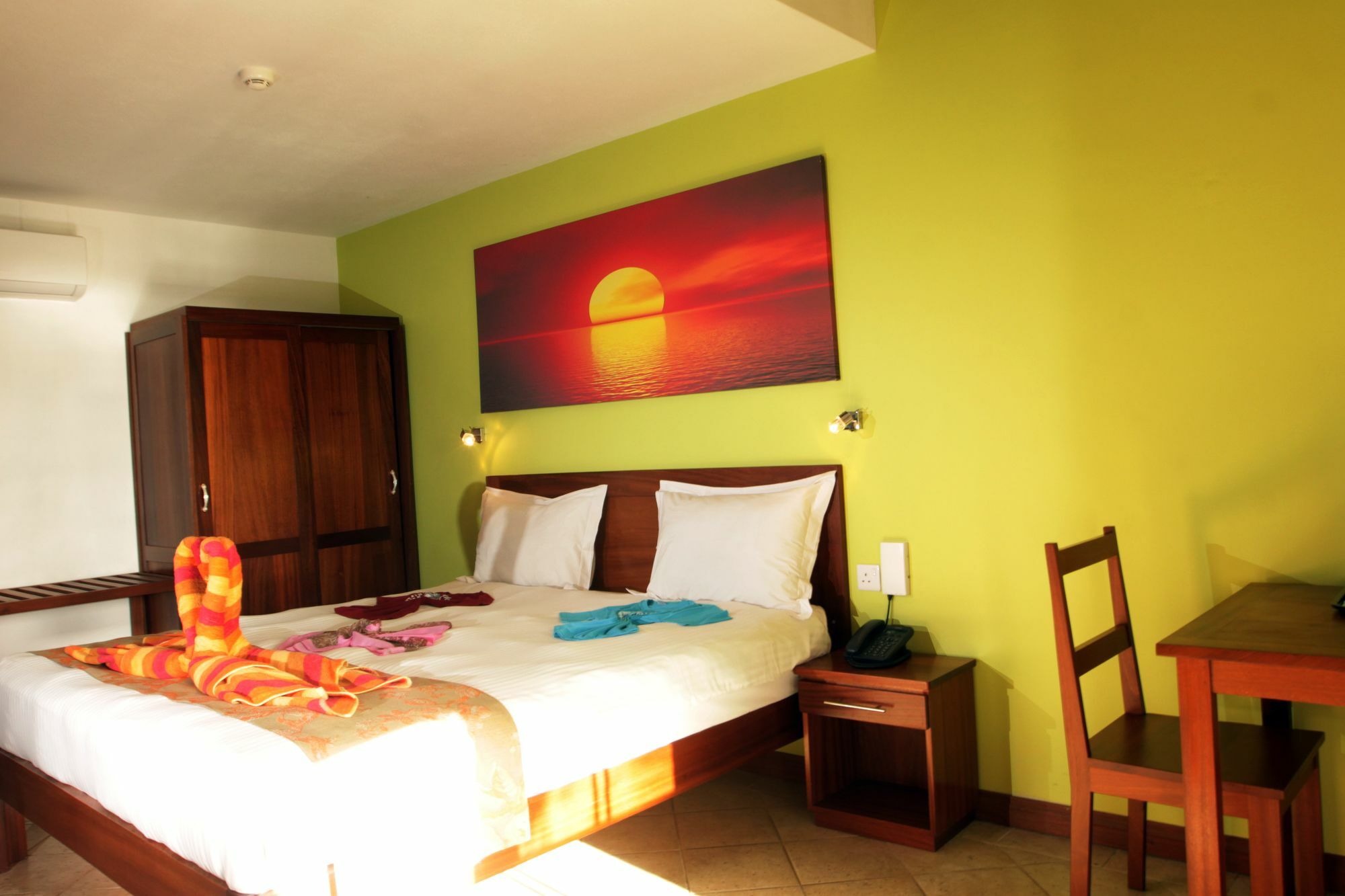 Sunset Reef Resort & Spa Pointe aux Piments Exterior foto